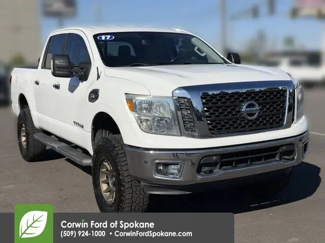 2017 Nissan Titan SV
