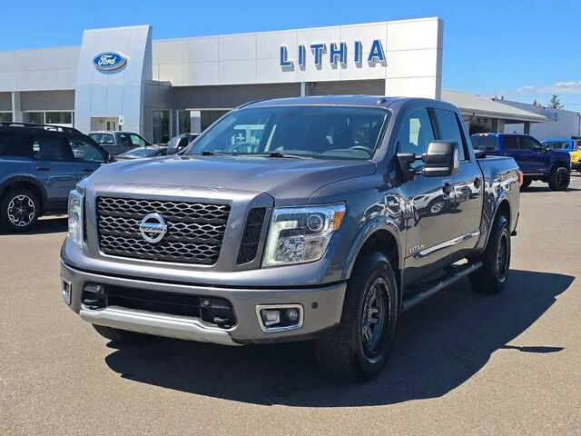 2017 Nissan Titan PRO-4X