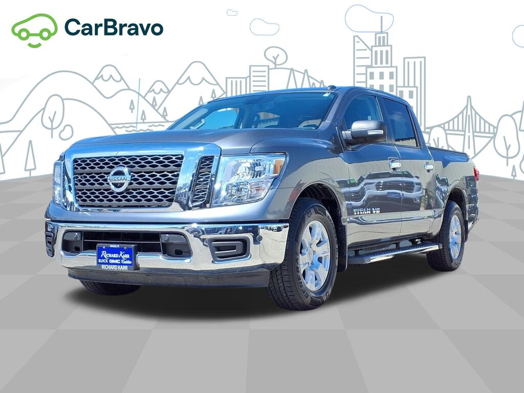 2018 Nissan Titan SV — photo 1 of 6