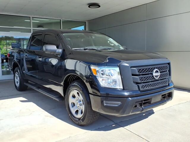 2023 Nissan Titan S
