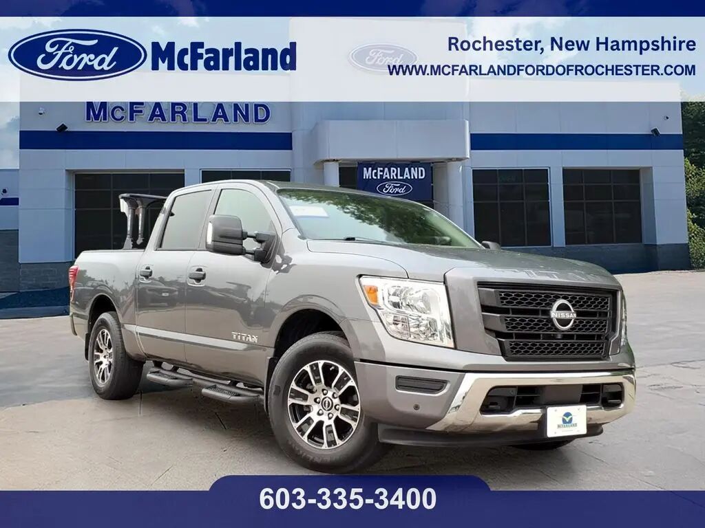 2023 Nissan Titan SV — photo 1 of 13