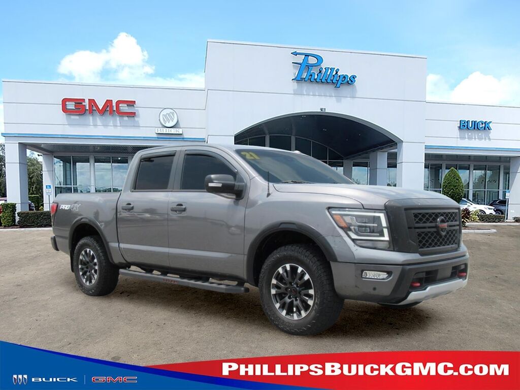 2021 Nissan Titan PRO-4X — photo 1 of 14