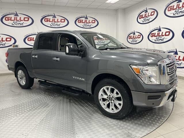 2023 Nissan Titan SV