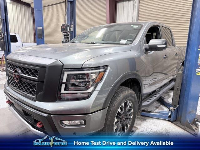 2024 Nissan Titan PRO-4X — photo 1 of 13