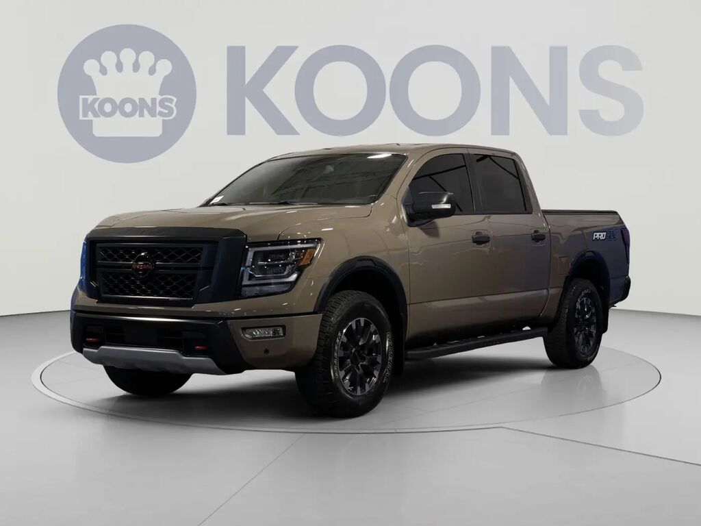 2022 Nissan Titan PRO-4X — photo 1 of 13