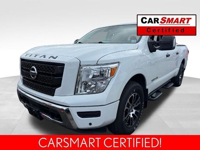 2022 Nissan Titan SV