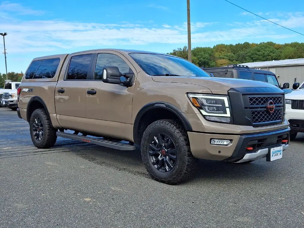 2024 Nissan Titan PRO-4X — photo 1 of 13