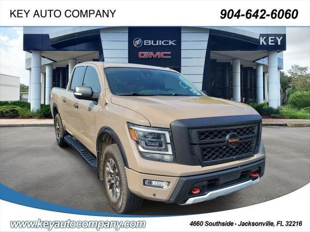 2021 Nissan Titan PRO-4X — photo 1 of 4