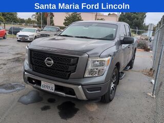 2022 Nissan Titan SV