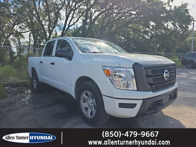 2022 Nissan Titan S