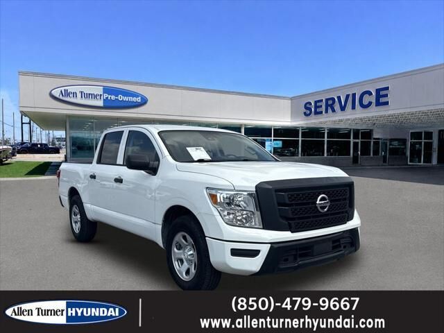 2022 Nissan Titan S