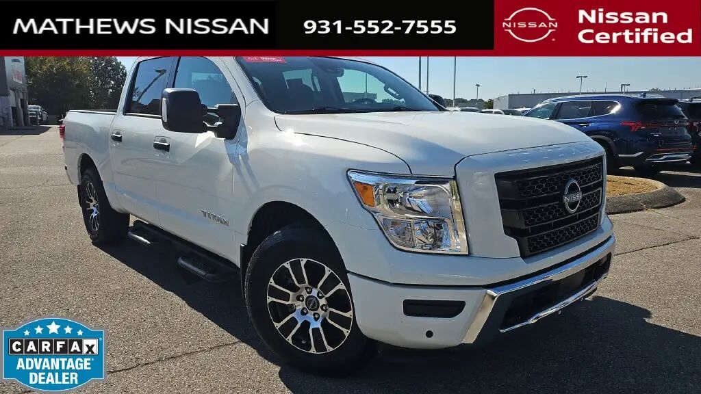 2024 Nissan Titan SV — photo 1 of 13