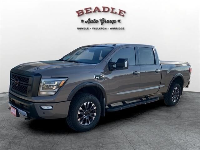 2021 Nissan Titan XD PRO-4X — photo 1 of 13
