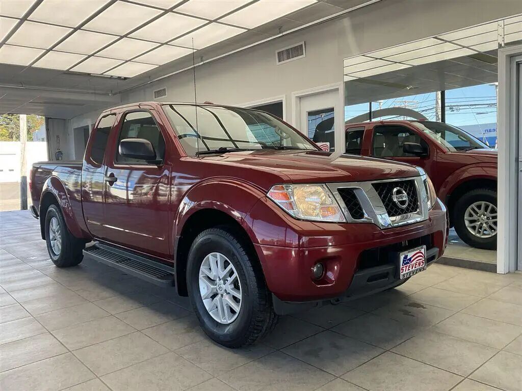 2016 Nissan Frontier PRO-4X — photo 1 of 13
