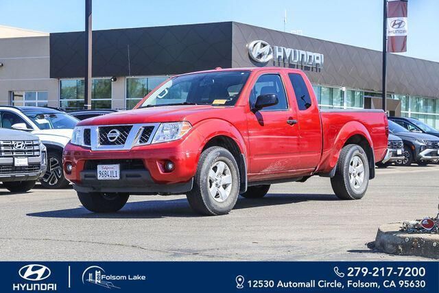 2013 Nissan Frontier SV V6 — photo 1 of 11