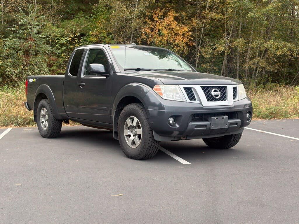 2013 Nissan Frontier PRO-4X — photo 1 of 1