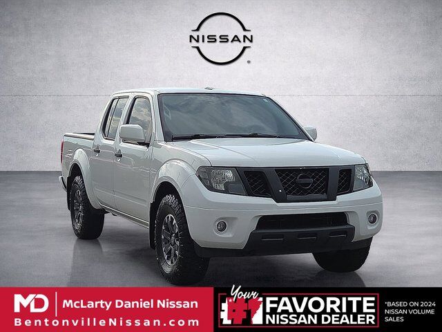 2018 Nissan Frontier PRO-4X — photo 1 of 13