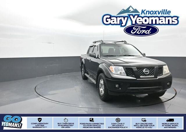 2012 Nissan Frontier PRO-4X — photo 1 of 14