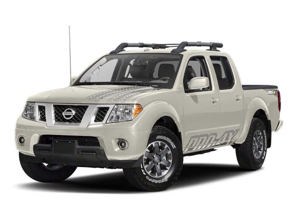 2017 Nissan Frontier PRO-4X — photo 1 of 13