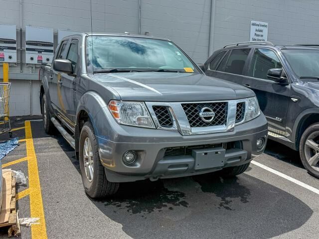 2016 Nissan Frontier SV — photo 1 of 14