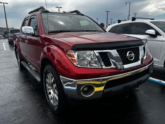 2012 Nissan Frontier SL — photo 1 of 30