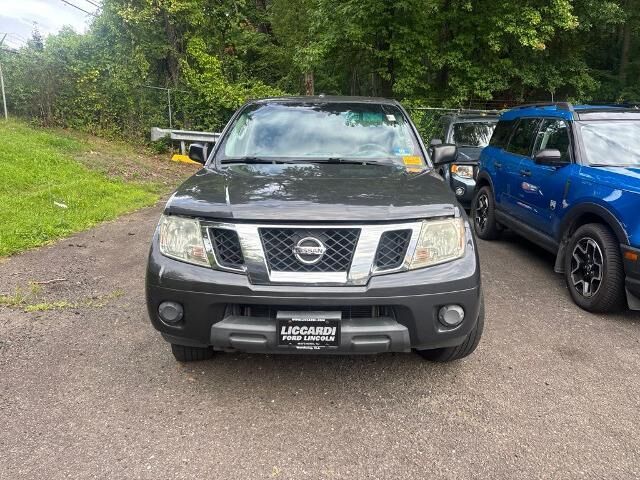 2012 Nissan Frontier S — photo 1 of 20