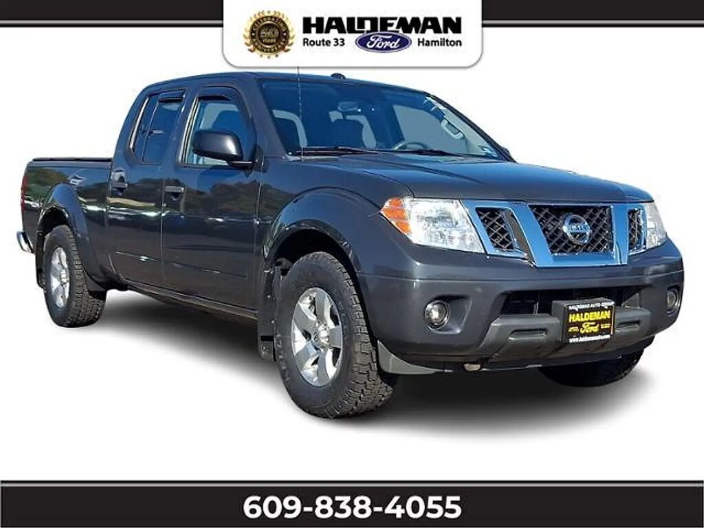 2013 Nissan Frontier SV — photo 1 of 13