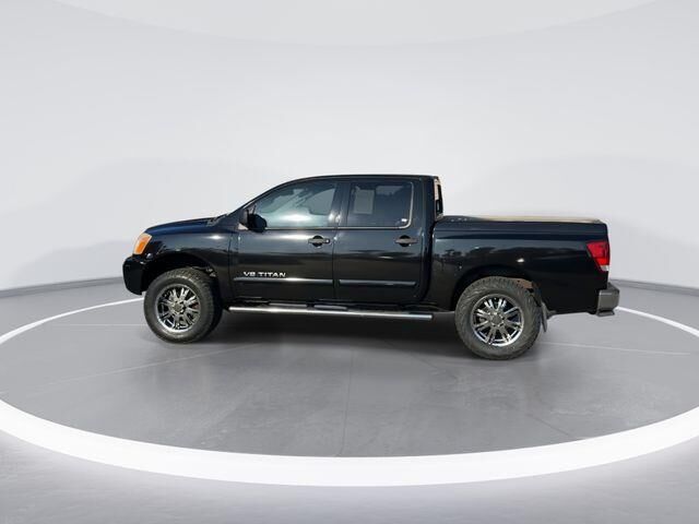 2012 Nissan Titan SV — photo 1 of 1