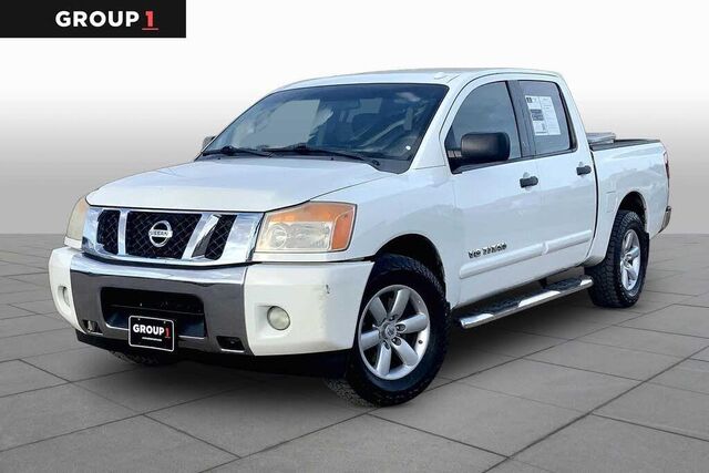 2014 Nissan Titan SV