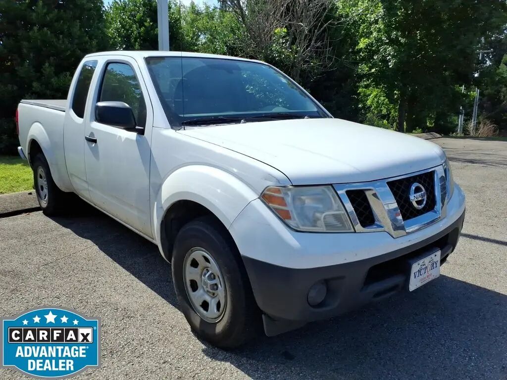 2009 Nissan Frontier XE — photo 1 of 5