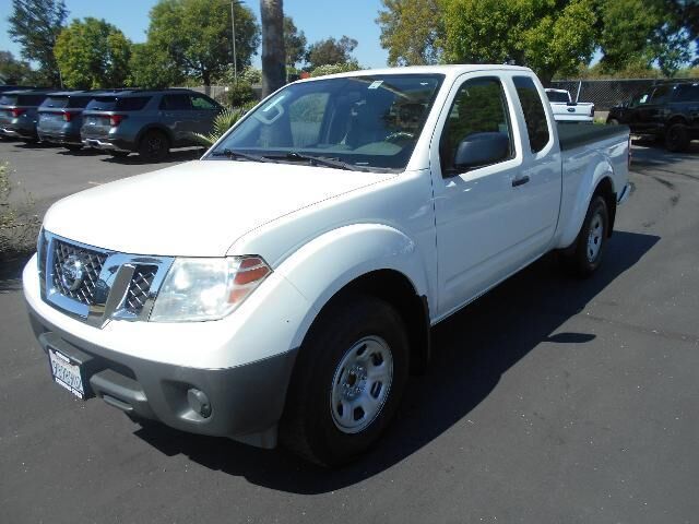 2019 Nissan Frontier S — photo 1 of 13