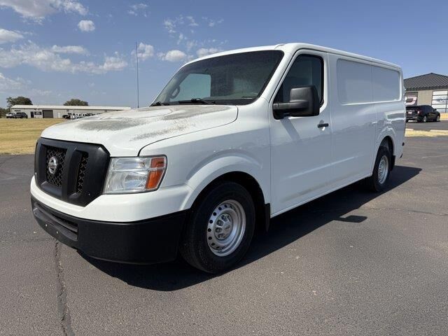 2015 Nissan NV 1500 S — photo 1 of 10