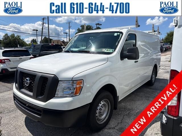 2016 Nissan NV 1500 S — photo 1 of 7