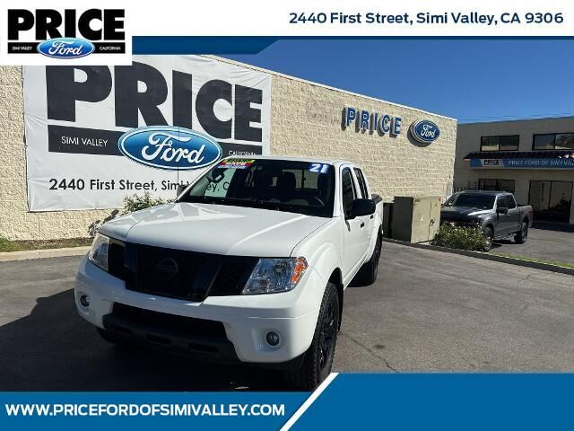 2021 Nissan Frontier SV
