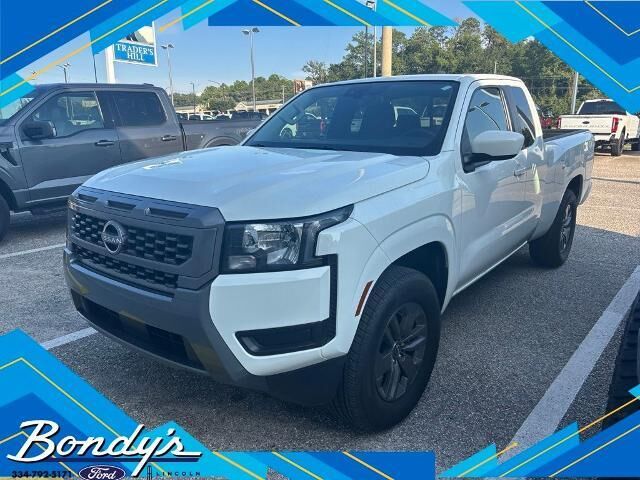 2025 Nissan Frontier S — photo 1 of 26