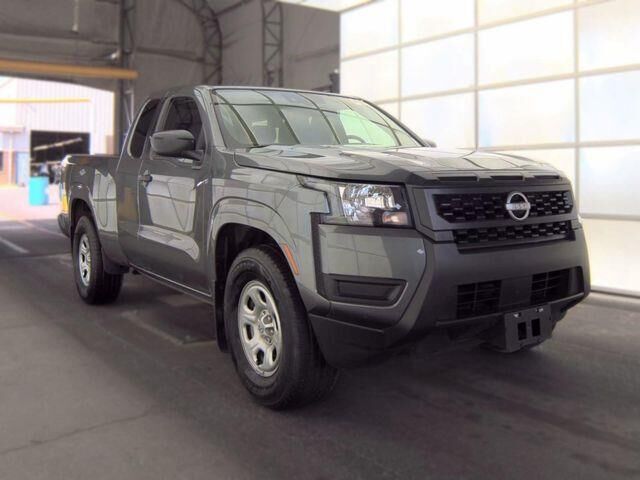 2025 Nissan Frontier S