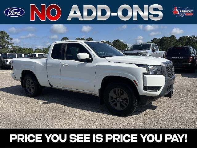 2025 Nissan Frontier S — photo 1 of 24