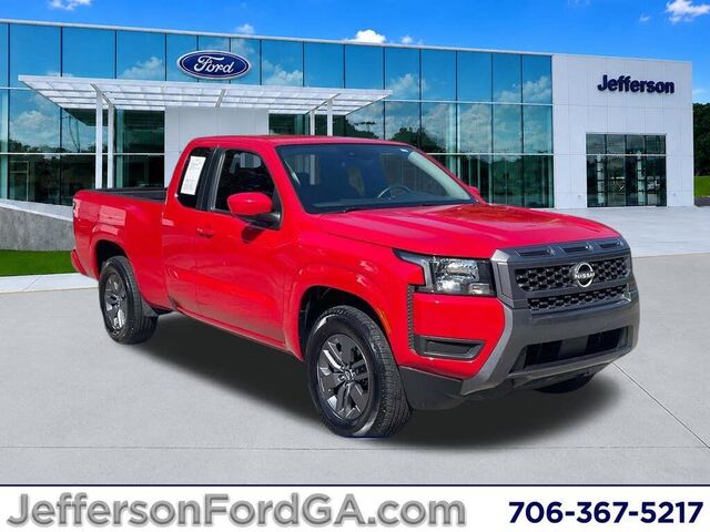 2025 Nissan Frontier SV