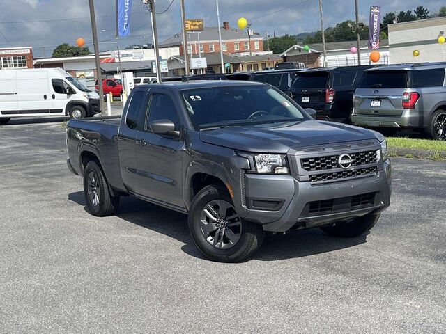 2025 Nissan Frontier S
