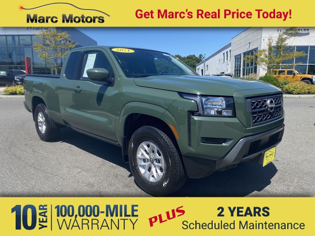 2024 Nissan Frontier — photo 1 of 13