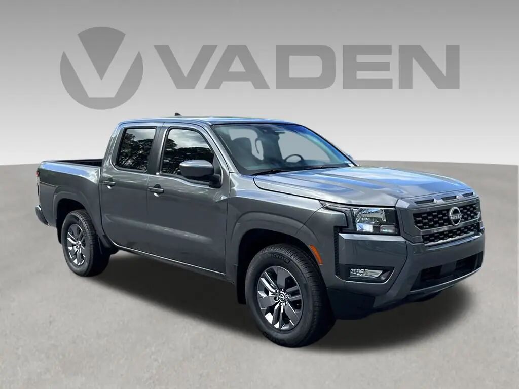 2025 Nissan Frontier S — photo 1 of 13