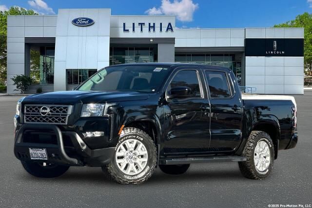 2022 Nissan Frontier SV