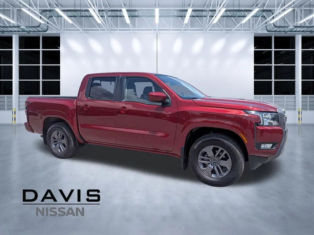 2025 Nissan Frontier SV — photo 1 of 13