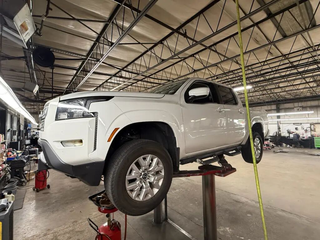 2024 Nissan Frontier S — photo 1 of 26