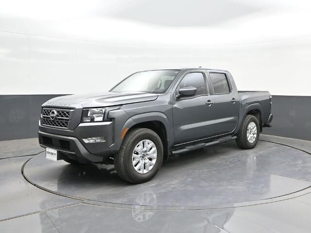 2022 Nissan Frontier SV — photo 1 of 13