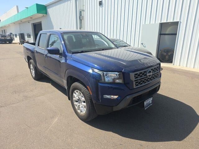 2022 Nissan Frontier S — photo 1 of 16