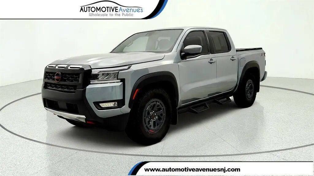 2025 Nissan Frontier PRO-X — photo 1 of 26