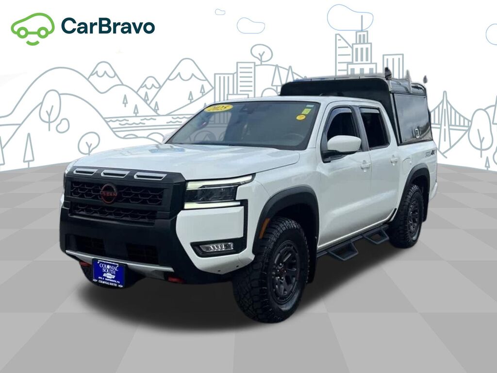 2025 Nissan Frontier Crew Cab PRO-4X 4x4 — photo 1 of 7