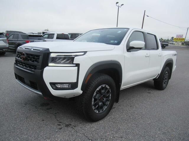2025 Nissan Frontier PRO-4X — photo 1 of 26