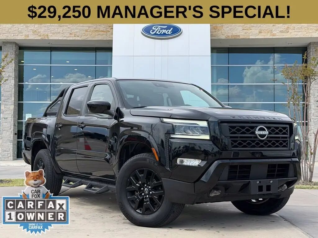 2023 Nissan Frontier S — photo 1 of 13